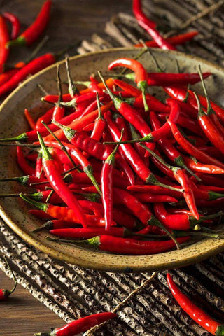 Thai Hot Chili Pepper Seeds Heirloom Non-GMO (50+ Seeds)